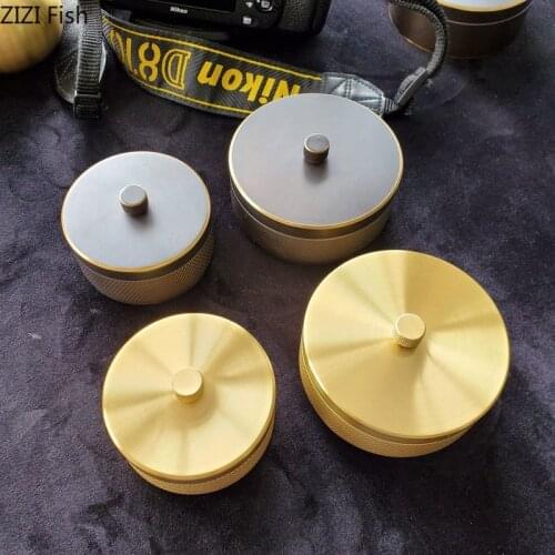 Golden Pure Copper Solid Ashtray with Lid Windproof Large Capacity Ashtray Art Living Room Desk Desktop Home Decoration Crafts