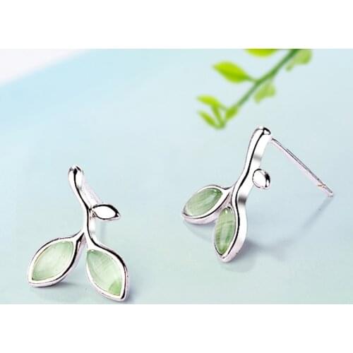 1 Pair Silver Plated Green Leaf Earrings For Girl Simple Olive Sprouts Leaf Earrings Sweet Cute Fashion Jewelry Drop Shipping