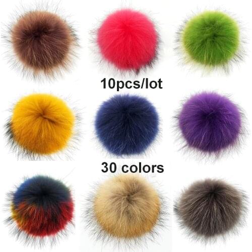10pcs/lot Wholesales 13-15cm Real Raccoon Fur Pompoms Fur balls Tassels for Women Winter Knitted beanies keychain Caps