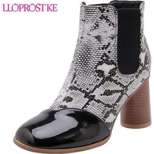 Lloprost ke 2020 Fashion Snakeskin Patent Leather Mixed Color Slip on Women Short Boots Square High Heel Casual Ankle Boots H555