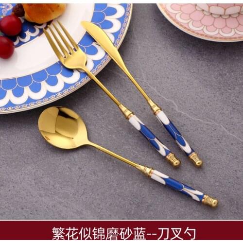 Europe Gold Luxury Nordic Tableware Set Fork Knife Metal Knives Cutlery Set Royal Portable Vaisselle Kitchen Accessories BK50DC