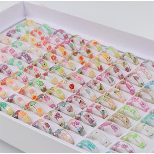 Wholesale 50pcs/lot Cute Colorful Fruit Butterfly Flowers Resin Rings For Women Mix Style Fashion Jewelry Party Gifts