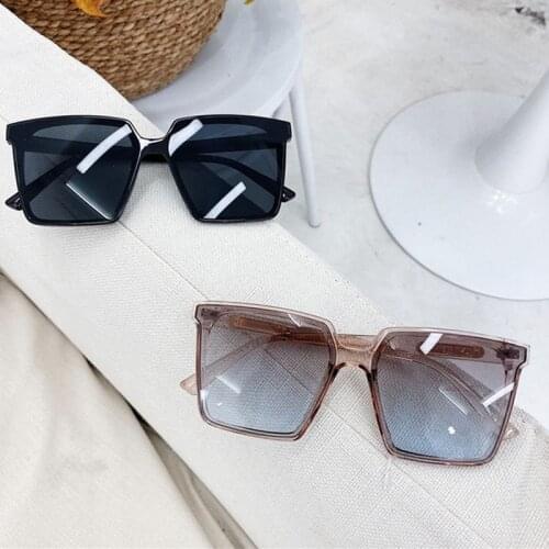 New Vintage Square Fishing Sunglasses Women Men Transparent Gradient Sun Glasses Big Frame Fishing Eyewear UV400 Driver Goggles