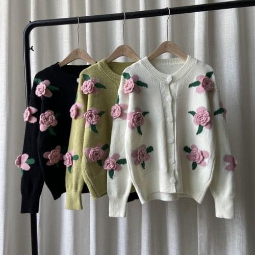 2021 autumn and winter clothing new Hong Kong style retro knitted top women rose embroidery contrast sweater cardigan