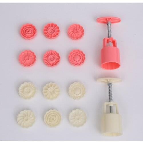 6pcs/set Flower Shaped Mooncake Mold Cake Mold Plastic Press Cookie Cutter 50g Hand Pressure Fondant Moon Cake Decorating Tools