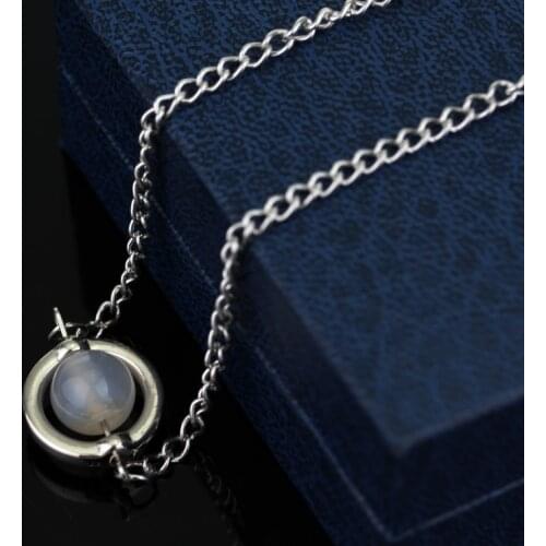 Dongsheng Twilight Moonstone Bella Meadow Run Pendant Necklace Womens Fashion Movie Jewelry Breaking Dawn Necklace