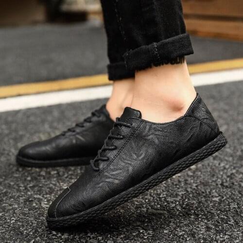 Soft Leather Casual Shoes for Men Retro British Business Shoes Luxury Brand Oxfords Autumn Man Walking Shoes Lace Up Comfortable