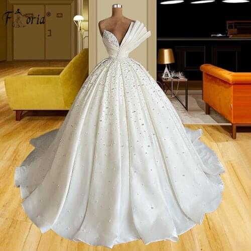 Gorgeous Ball Gown Wedding Dress Full Pearls Beaded V Neck Banquet Formal Gown White Bridal vestido De Noiva Robe De Mariee