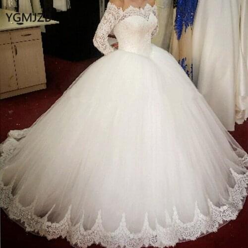 White Off Shoulder Wedding Dress Plus Size Women Ball Gown 2020 Beaded Appliques Lace Long Sleeves Bridal Gown Vestido de Noiva