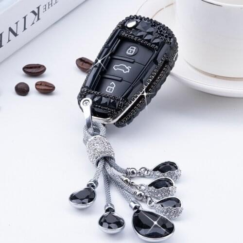 New Diamond Car Key Case Cover Holder For Audi A3 A4 A6 C5 A7 B6 B7 B8 C6 RS3 Q3 Q5 Q7 TT Crystal Shell keychain Accessories