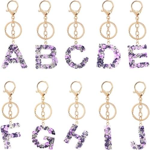 Creative Acrylic Keychain 26 Initials Pendant Keychain Mens Car Keyring Pendant Ladies Bag Keychain Simple and Cute Party Gift