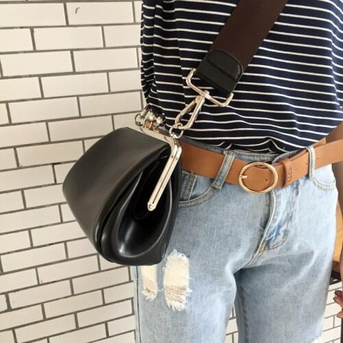 2020 New Trend Korean Fashion Casual Shoulder Crossbody Small Bag All -Matching Simple Retro Clip Bag Women 's Bag