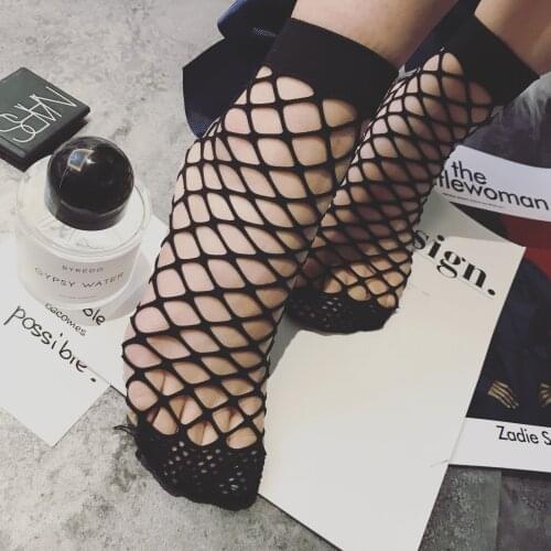 Hot Fashion Mesh Lace Fish Net Short Socks Women Black Butterfly Net Socks Ruffle Fishnet Ankle High Socks Underwear