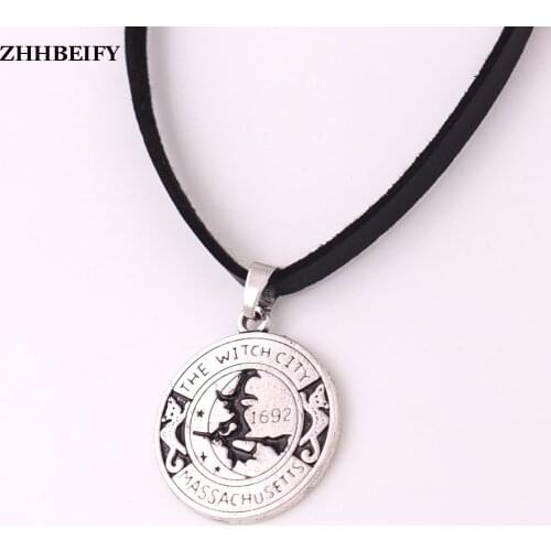 Drop shipping Fashion WITCH Pendant Magick amulet Salem Witch 1692 Moon Cat Broom with Leather chain Pendant Necklace