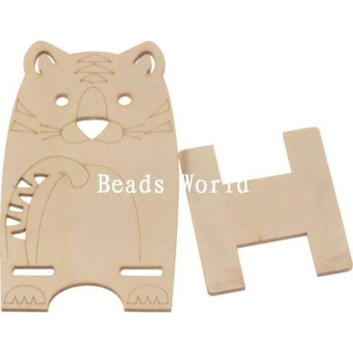 High Quality Cute Tiger Tablet Bracket Wood Hot Sale Nature Color Photo Stand Pad Phone Shelves Holder 19x11cm