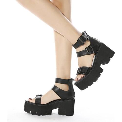 2021 Plus Size New Style Sponge Cake Bottom Nightclub Hollow Casual Thick-Soled Summer Thick-Heeled Roman Sandals