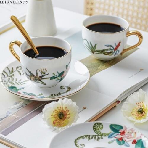 Luxury Bone China Coffee Cup Saucer Painted Flower and Bird Couple Mug English Afternoon Tea Cup with Saucer Spoon High-end Gift