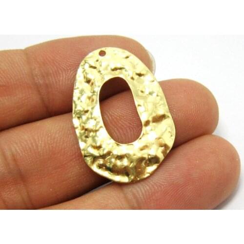 Brass charms 30x20mm Hammered Raw brass oval earrings pendant R589