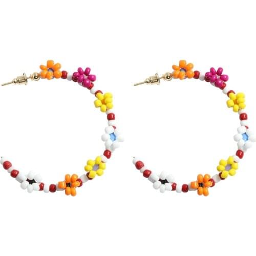 New Bohemian Bead Daisy Flower Hoop Earring For Women Girls Punk Fashion Multicolor Seed Stone Statement Earring Jewelry Gift