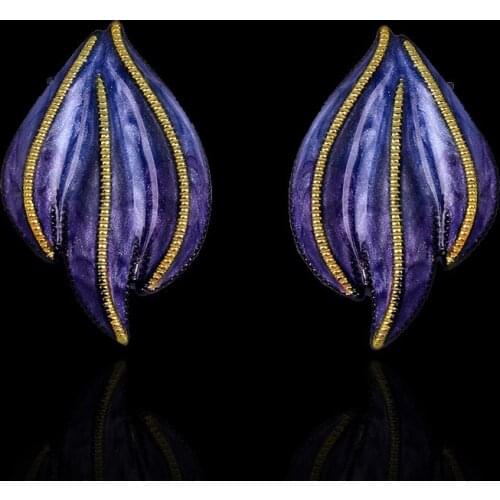CIZEVA Jewelry Ladies Black Gold Bud Flower Earrings Handmade Enamel Two Tone Gold Stud Earring for Women Wedding Party