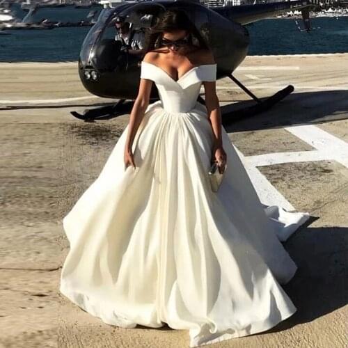 Robe Soiree Dubai Off the Shoulder Ball Gown Satin Ivory Evening Dress 2020 Long Evening Gowns Formal Dress Women Elegant