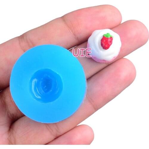 GYL588U 14.2mm Strawberry Cake Silicone Mold Fondant Cake Decoration Candy Resin Clay Earrings Necklace Craft Soap Candle FOOD