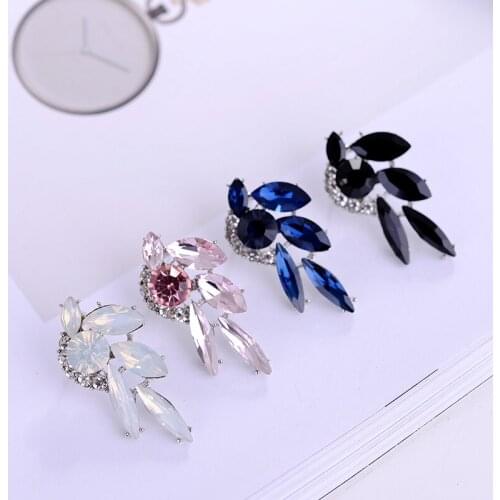 LUBOV 2018 Wedding Jewelry Christmas Gift Sparkling Rhinestone Stud Earrings Acrylic Crystal Stone Women Piercing Earring Trendy