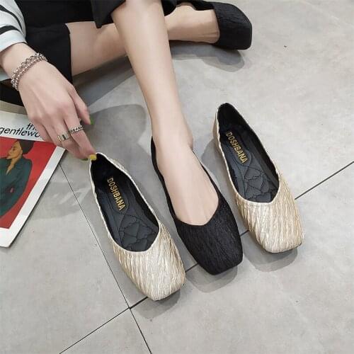 2020 Spring New Fashion Casual Square Head Comfortable Light Mouth Solid Color Lightweight Wild Flat Shoes Ladies Slip-On W28-13