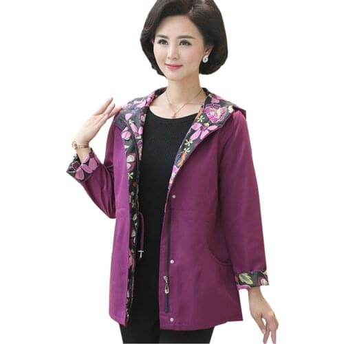 Large size Middle-aged ladies Spring Autumn Coat Loose Long-sleeved Hooded Trench Coat Windproof Female Windbreaker Casual Tops