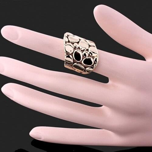 Personality Newest Fashion Brand Jewelry Gold Color Hollow Out Glaze Rings For Women Jewelry Punk style rings for women