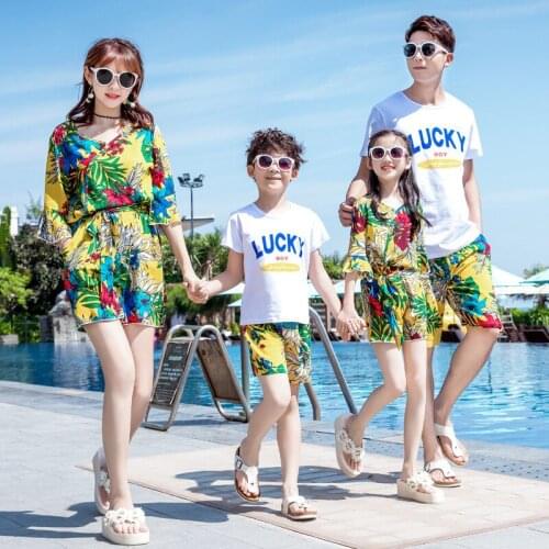 Family Matching Outfits new Set Mother Daughter girl Dresses Summer Beach Holiday dad and son boy Cotton T-shirts+pants Family
