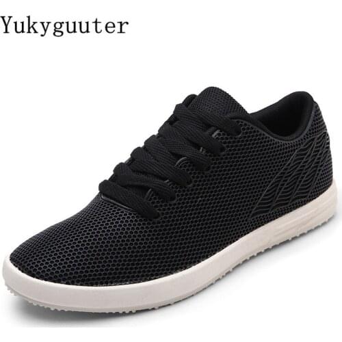 Men Running Shoes Sports Sneakers Breathable 2018 Summer Walking Mesh Shoes Man Athletic Lace Up High Quality Comfortable