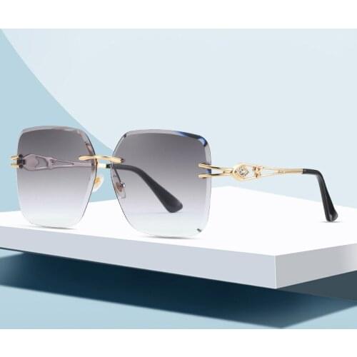 Hot Sunglasses Women Popular Brand Designer Retro Men Summer Style Sun Glasses
