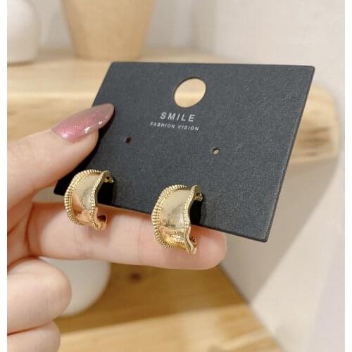 The Latest Version Of French Glossy Heart Earrings Gold Personality Geometric Stud Earrings For Women Girls Jewelry 2021