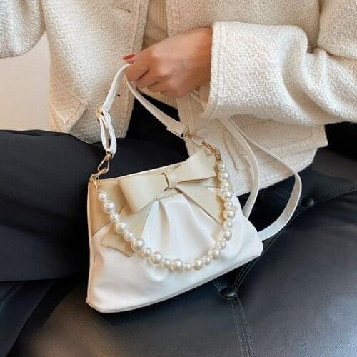 Autumn small new bag 2021 fashion pearl chain portable small bucket female bag shoulder messenger bag designer bags