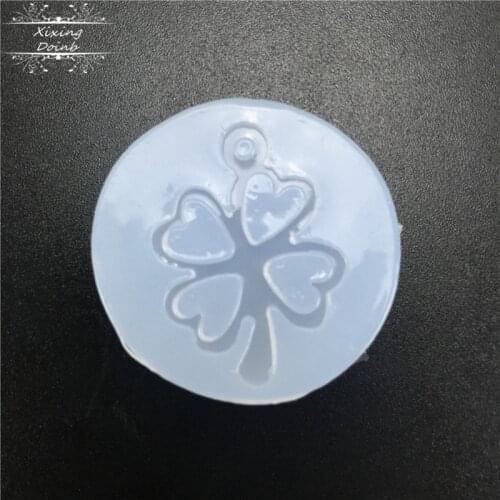 Heart shaped clover shaped silicone mold cake decoration tool Candy Chocolate Mold Drop Crystal Pendant decorative resin tool
