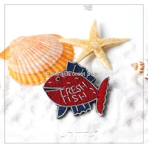 French design creative hand-embroidered brooch, retro accessories pin, marine fish animal wild jewelry