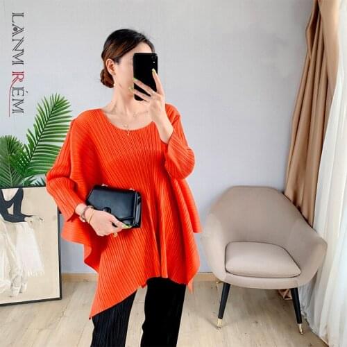 LANMREM Pleated Bat Sleeve Top 2021 Autumn New Long Sleeve Loose Solid Color Round Neck Irregular Drawstring T Shirt 2C2198