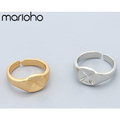 Womens Vintage Metal Rhombus Plaid Open Finger Ring Wild Gold Color Adjustable Geometric Ring Party Jewelry Accessories