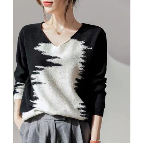 Women V-Neck Sweater Autumn Temperament Color Contrast Loose Sweater Fashion Ladies All-Match Pullover Casual Top TT0048