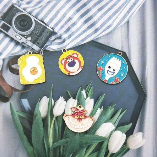 10Pcs/lot Alloy Enamel Cartoon bear Omelette Mouse Charms Floating Round Animals Design Pendant Earrings Jewelry DIY Accessory