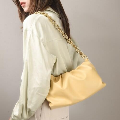 2021 New Chains Women Messenger Bags Clutch Female Soft Leather Handbags High Quality Black White Crossbody Bags brand