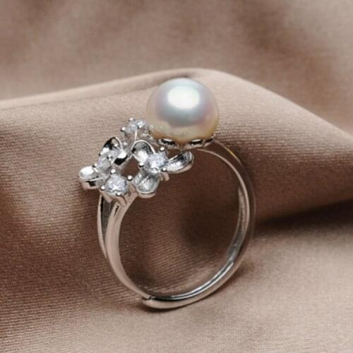 2021 Fashion Women Imitation Pearl Rings Exquisite Women Wedding Adjustable Silver Plated Flower Ring Jewelry Party Best Gift