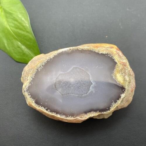 Natural Madagascar Water Bile agate Crystal Stone With Water Trapped Lnside Moving Feng Shui Original Stone Household decoratio