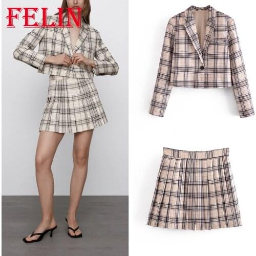 Women Plaid Print V Neck Short Blazer Office Lady Za Fashion 2021 Loose Casual Jackets Women Long Sleeve Button Mujer Outwear