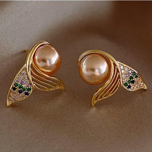 2020Korean Fashion Pearl Mermaid Tail Gold Stud Earrings for Women Simple Exquisite Crystal Statement Earrings New Jewelry Gifts