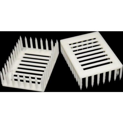 10 Pcs New Type King Bee Cage King Pin Cage Plastic King Cage Wang Buckle Cover Beekeeping Hive Equipment