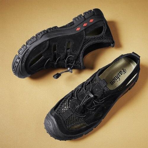 Men Outdoor Hiking Sandals Climbing Summer Beach Shoes Mens Closed Toe Sport Sandal Casual Genuine Leather Fisherman Adjustable