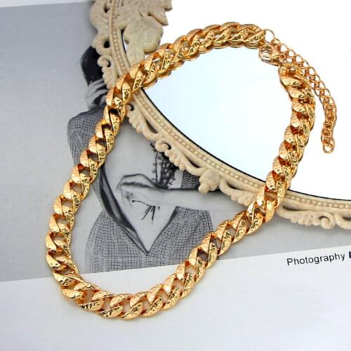 JUST FEEL High Quality Golden Vintage Cuba Choker Necklace for Women Chunky Thick Metal Chain Necklace Statement Jewelry Gift