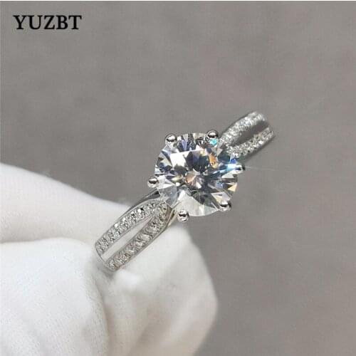 YUZBT 18K White Gold Excellent Cut 1 Carat 9mm Gemstone Diamond Test Past D Color Moissanite Star Queen Ring Wedding Jewelry